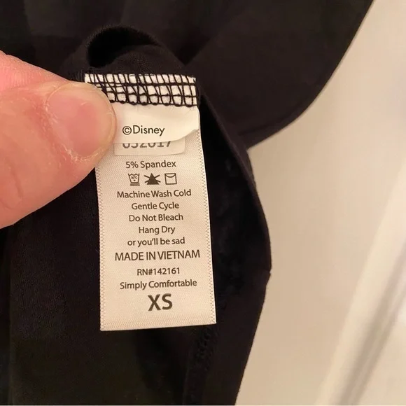 LulaRoe Disney Minnie Mouse‎ Randy shirt Size XS - Picture 4 of 6